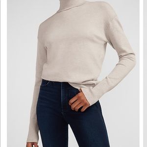 Express Skimming Turtleneck Sweater Soft Cream Tan Fitted Long Sleeve Top XXS